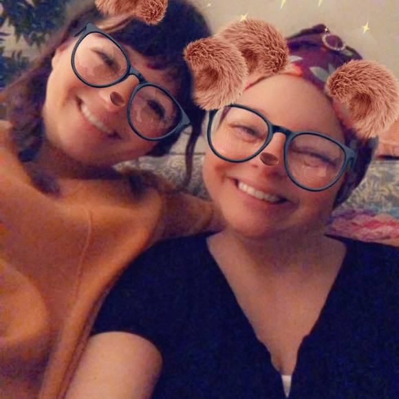 Meet your Posher, Debbi - Picture 1 of 1